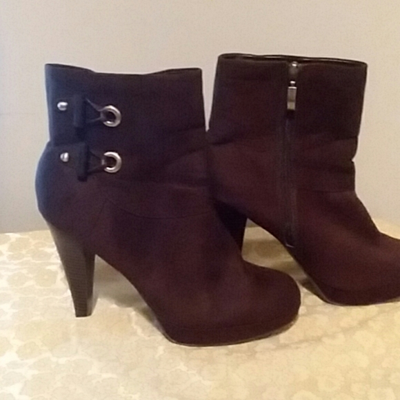 Lime Light Boots - Picture 1 of 4